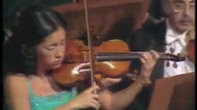 kyung wha chung Mendelssohn Violin Concerto 2rd live смотреть онлайн