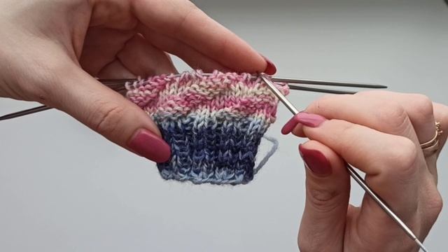 МК "Спиральные носочки" Носки без пятки на любой размер. Вязание спицами смотреть онлайн