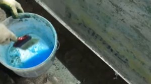 Очистка лодки от старой краски кислотой