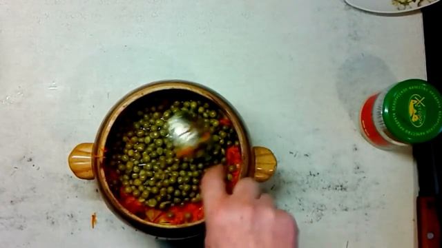 Рецепт ТУШЕНАЯ КАРТОШКА с горошком смотреть онлайн