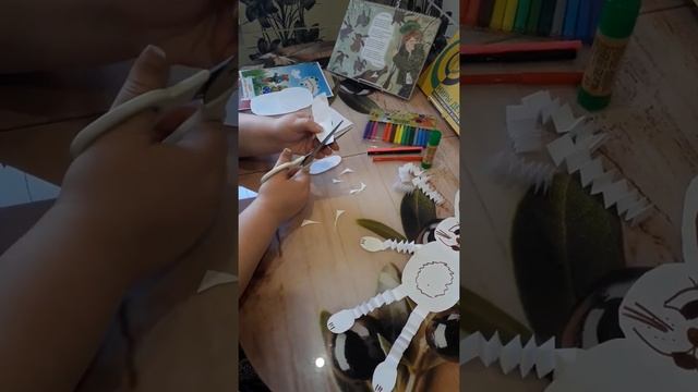 Аппликация. Веселый заяц. смотреть онлайн