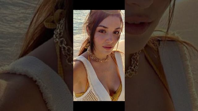 подборка фотографий Ханде Эрчел и Керем Бурсина. смотреть онлайн
