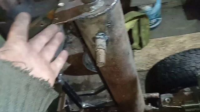 №13 Гидравлика. Гидробак. Годная идея с сапуном. Фильтрующий элемент. Самодельный трактор. Классика смотреть онлайн