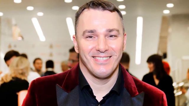 Кирилл Андреев впервые стал дедушкой. смотреть онлайн