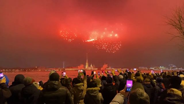 Санкт-Петербург, салют в честь Снятия блокады Ленинграда! смотреть онлайн