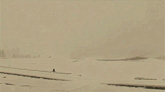 Yellowstone Supervolcano: Old Faithful time lapse - Извержение гейзеров: Супервулкане Йеллоустон смотреть онлайн