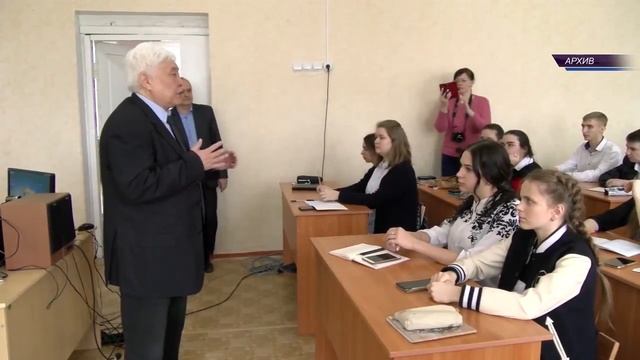 В Калмыкии 17 земских учителей получат по миллиону смотреть онлайн
