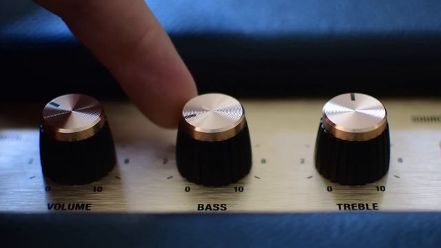 Woburn is the Largest, Loudest Marshall Bluetooth Speaker - Review смотреть онлайн