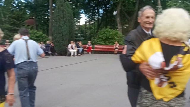 Пусть плачут те кому мы не достались ??Воспоминания о счастливых днях??Харьков 2021 смотреть онлайн