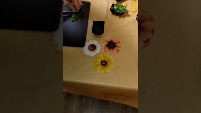 Салат с крабовыми палочками, апельсинами и кедровыми орешками ? вкусный, яркий, освежающий ??? смотреть онлайн