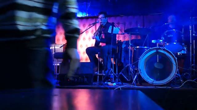 ВАН ГОГ И ПОЛУЗАЩИТНИКИ (Van Gogh & The Halfbacks) - Close To Me смотреть онлайн