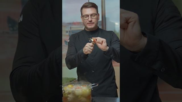 Куриный бульон.Прозрачный куриный бульон от Шеф повара. Научитесь варить правильный куриный бульон?