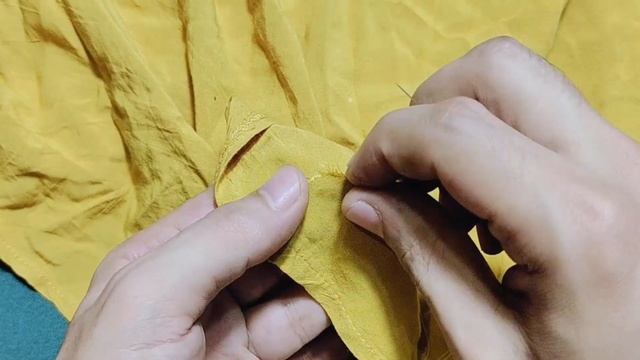 Learn the best sewing skills to fix a hole on your clothes amazingly смотреть онлайн