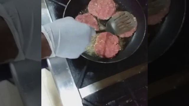 How to Make Beef Burger Recipe смотреть онлайн