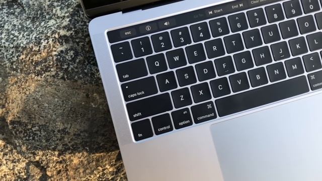 MacBook Pro 2016 with Touch Bar review: The love/hate future of laptops смотреть онлайн