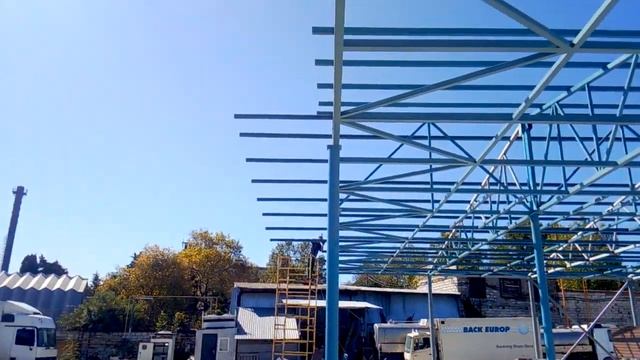 Сделали каркас под производственный цех
