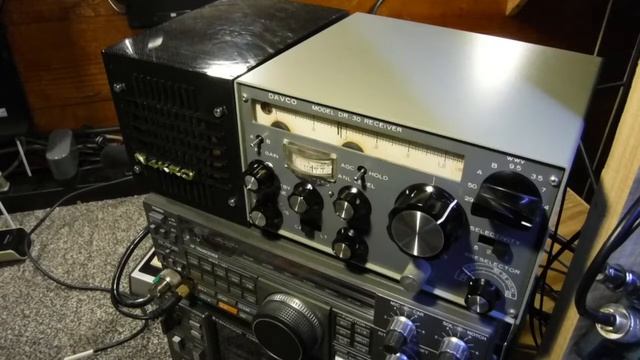 Introducing the Vintage Ham Radio Receiver Davco DR30 смотреть онлайн