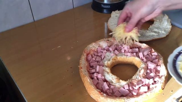 Пицца на хлебе смотреть онлайн