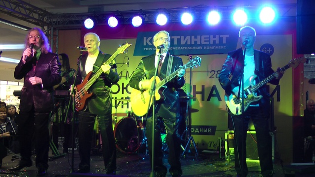 Поющие Гитары "Воскресенье" (live) смотреть онлайн