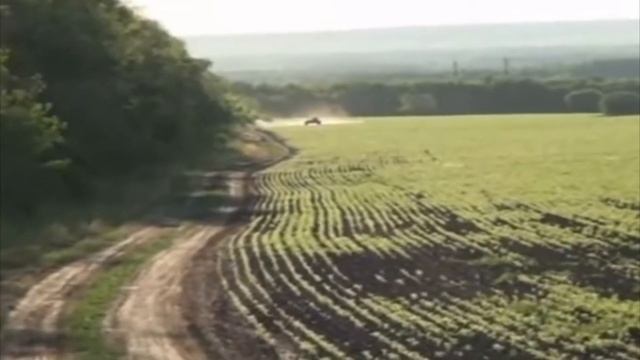 Самоходный опрыскиватель "Сталинградец" смотреть онлайн