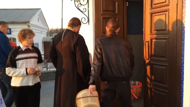 Освещение куличей и начало великого праздника Святой Пасхи смотреть онлайн