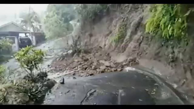 Tropical Storm Erika Batters Dominica. смотреть онлайн