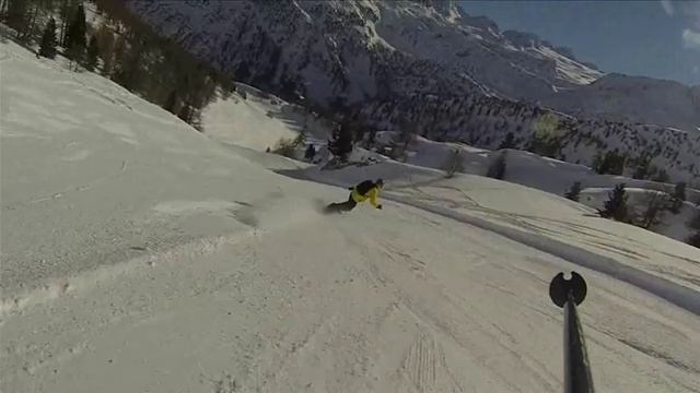 On sunny day in la Thule, Italy :) смотреть онлайн