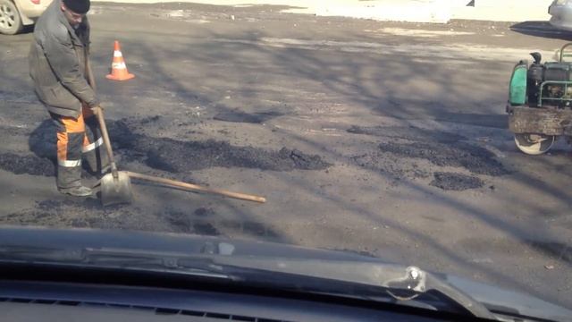 Ремонт дорог во Владивостоке 28.03.13 утро смотреть онлайн