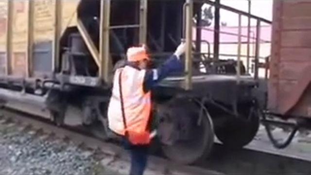 Безопасность на железной дороге смотреть онлайн