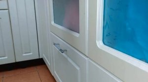 Ремонт кухонного фасада. Петли мебельные с доводчиком пришли в негодность. Сделать своими руками.