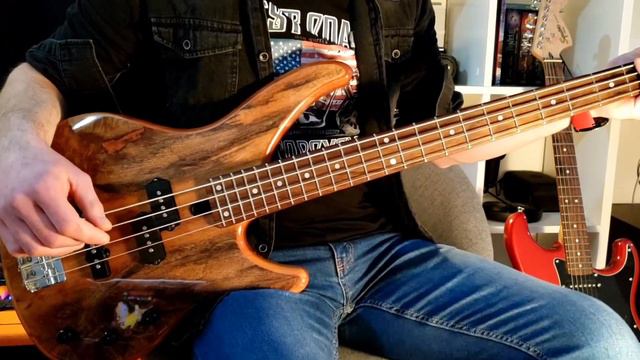 Queen - One Vision (Bass Cover) смотреть онлайн
