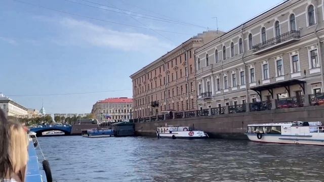 12.09.2023 Прогулка по рекам и каналам Санкт-Петербурга. Отрывки экскурсии
