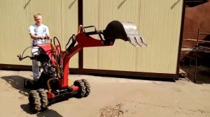 Часть вторая. Короткое видео о мини экскаваторе А23-М.