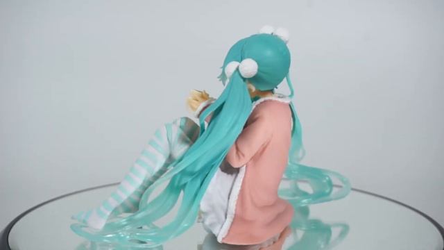 Hatsune Miku Figure Original Casual Wear ver. Unboxing смотреть онлайн
