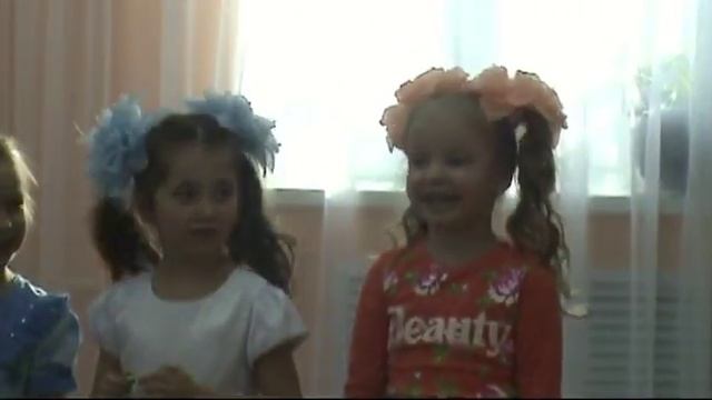 Осень постучалась к нам смотреть онлайн