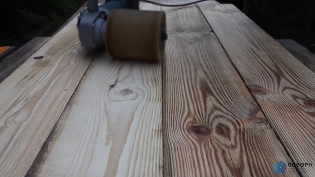 Браширование старых досок в три этапа и нанесение масла смотреть онлайн