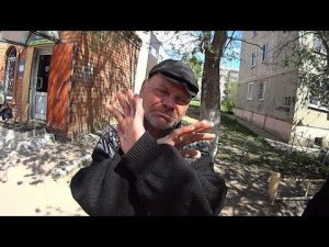 На что готов мужик ради 300 руб  Бутылку водки залпом