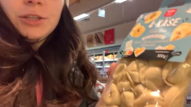 Странные продукты в Германии #магазин #продукты #германия смотреть онлайн