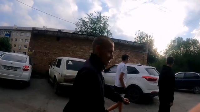 ЗВЁЗДЫ КАНАЛА ПОЛУЧАЮТ ПРЕМИЮ В КОНВЕРТЕ смотреть онлайн