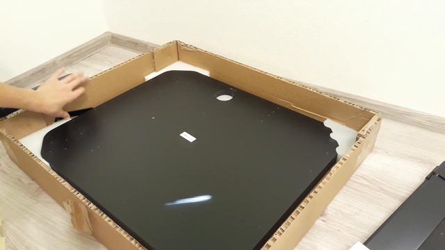 ULTRADESK FRAG UNBOXING - Nový herní stůl do studia! смотреть онлайн