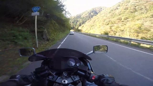 元　世界最速バイク乗り比べてみた　CBR1100XX　ZZR1100 смотреть онлайн