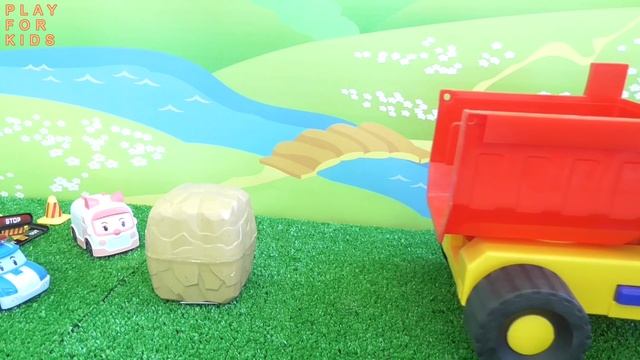 С Робокар Поли и Эмбер собираем 3D пазл паука Тарантула для малышей смотреть онлайн
