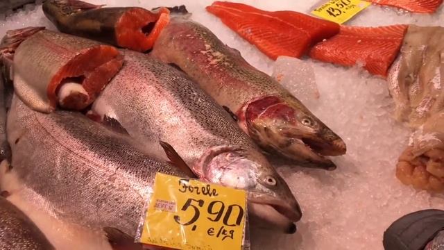 Рижский рыбный Рынок. Fish market in Riga. Найди Миногу))) смотреть онлайн