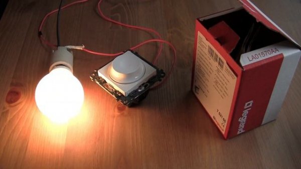 Legrand dimmer Valena Life