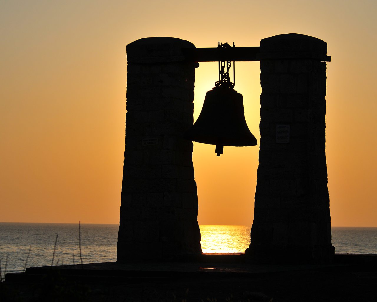 Песня «Бухенвальдский набат» смотреть онлайн