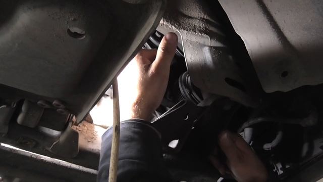 Замена помпы Опель Мерива