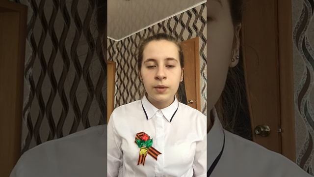 К. Симонов "Ты помнишь, Алеша, дороги Смоленщины..." Читает Кристина Амелькина смотреть онлайн
