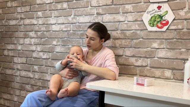 КОРМЛЮ МАЛЫША | мелкая моторика | профессиональный утюжок для волос Dykemann Gleichrichtung A-40 смотреть онлайн