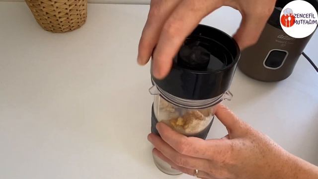 ?Badem Sütlü Çilekli Smoothie Nasıl Yapılır? | Arzum Shake’n Take Joy | İçecek Tarifleri смотреть онлайн