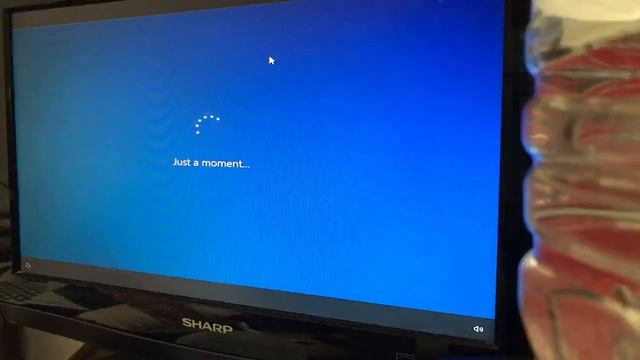 Installing Windows 10 on the eMachines Net-top!? смотреть онлайн